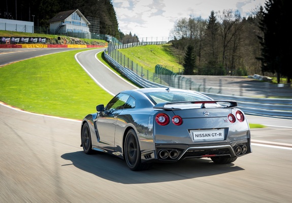 Nissan GT-R (R35) 2016 photos
