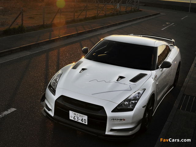 Mines R35 GT-R (R35) 2008–10 images (640 x 480)