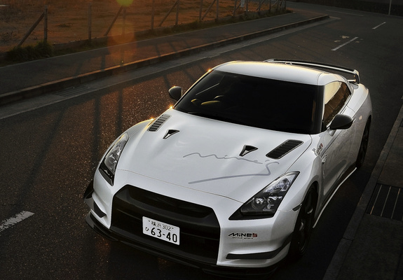 Mines R35 GT-R (R35) 2008–10 images