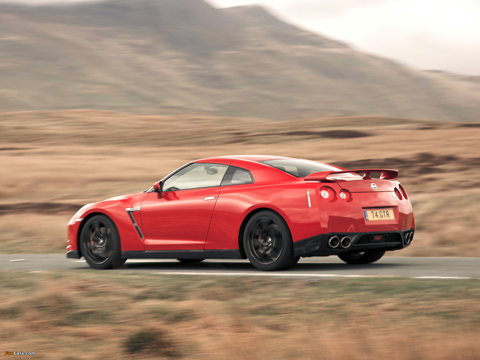 Photos of Nissan GT-R Black Edition UK-spec 2008–10 (1600 x 1200)