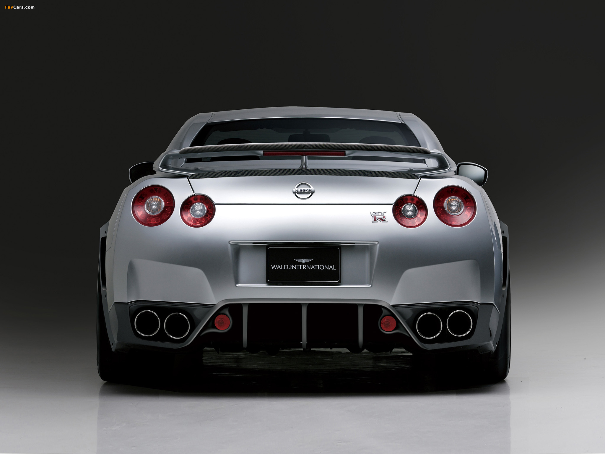 Photos of WALD Nissan GT-R Sports Line (R35) 2008 (2048 x 1536)