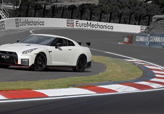 Photos of Nissan GT-R Nismo AU-spec (R35) 2017