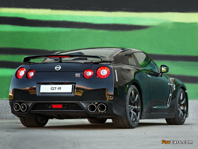 Pictures of Nissan GT-R Black Edition 2008–10 (640 x 480)