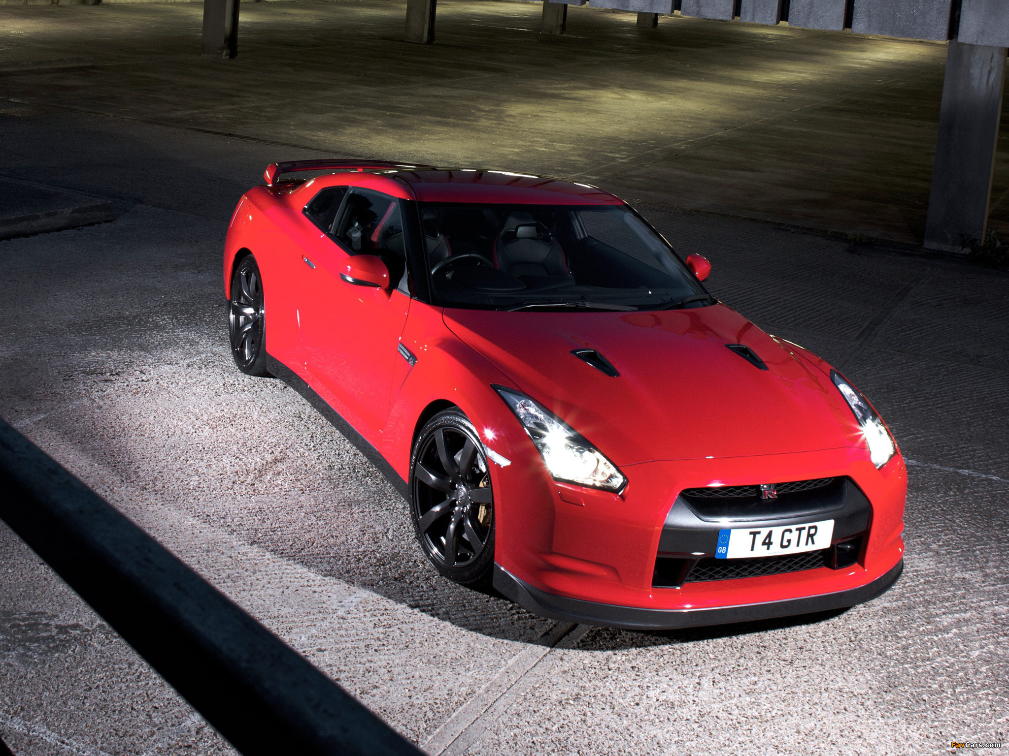 Pictures of Nissan GT-R Black Edition UK-spec 2008–10 (2048 x 1536)