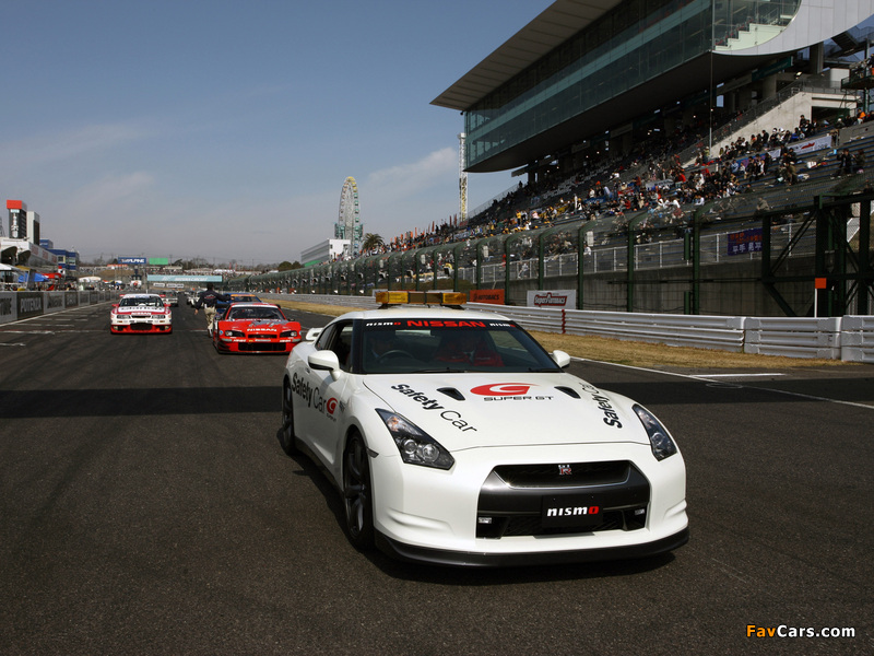 Pictures of Nismo Nissan GT-R Safety Car (R35) 2008 (800 x 600)