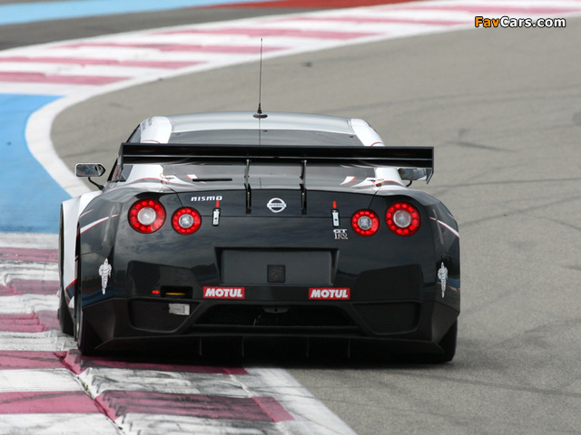 Pictures of Nissan GT-R FIA GT1 (R35) 2009 (640 x 480)