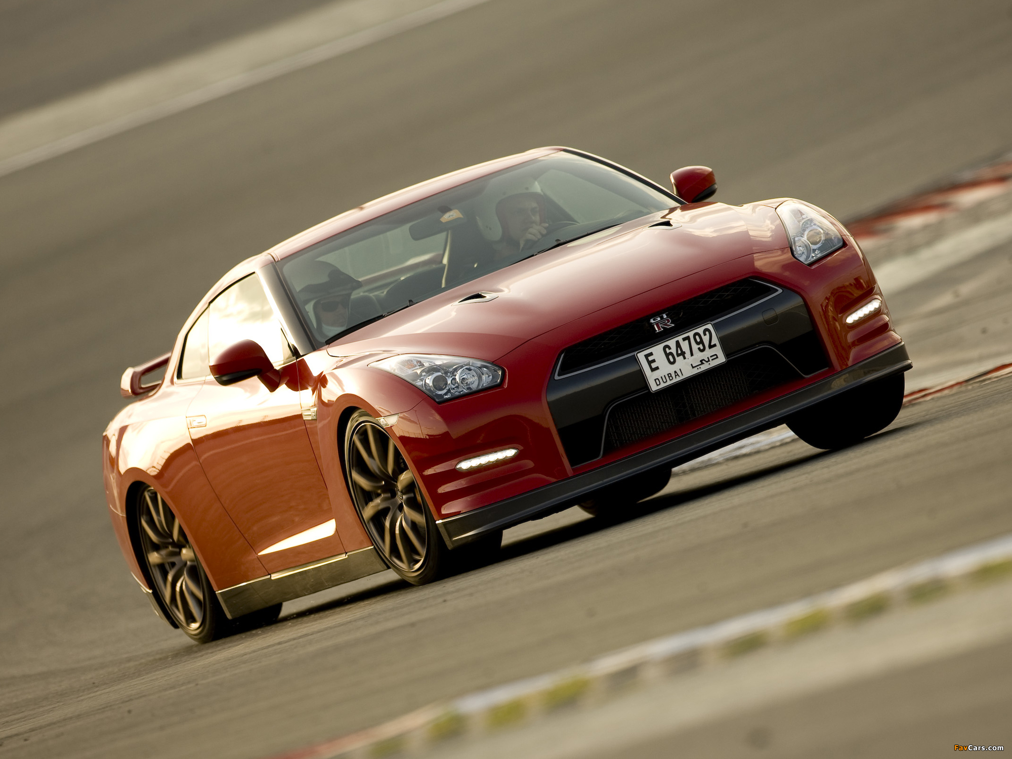 Pictures of Nissan GT-R Black Edition (R35) 2010 (2048 x 1536)