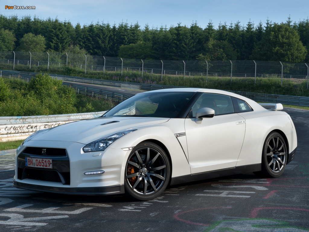 Pictures of Nissan GT-R Black Edition (R35) 2010 (1024 x 768)