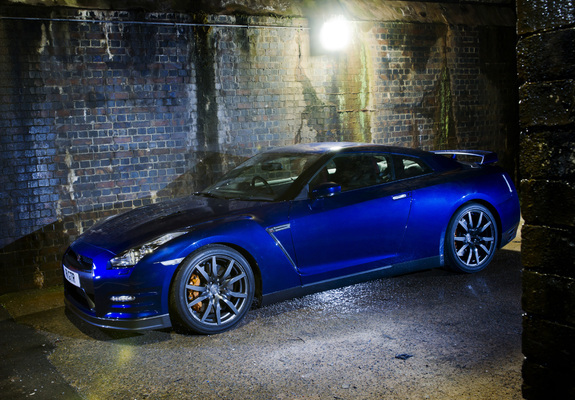 Pictures of Nissan GT-R Black Edition UK-spec (R35) 2010