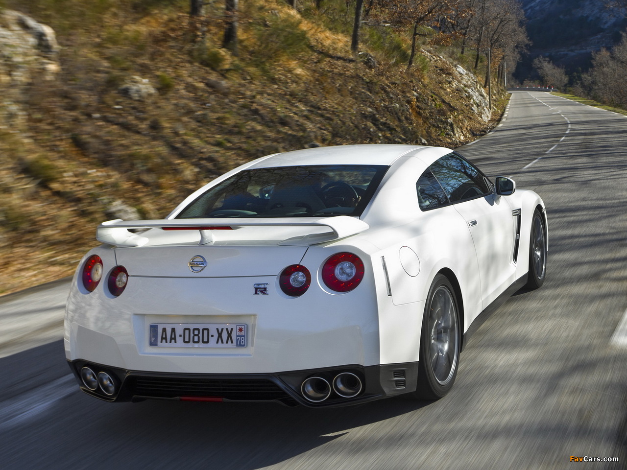 Pictures of Nissan GT-R Black Edition (R35) 2010 (1280 x 960)