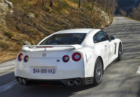 Pictures of Nissan GT-R Black Edition (R35) 2010