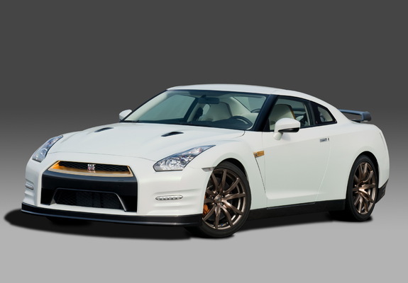 Pictures of Nissan GT-R VVIP (R35) 2011