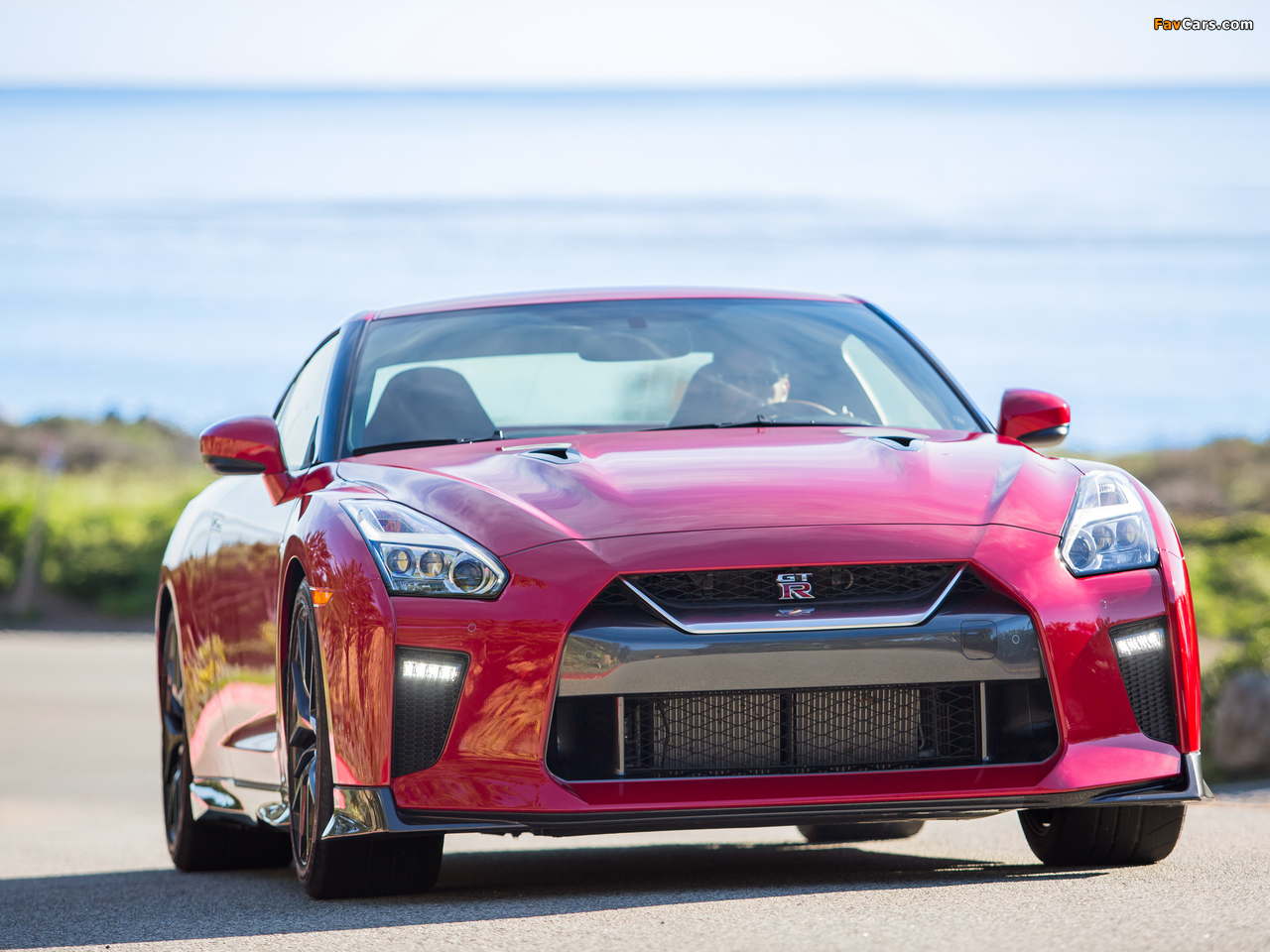 Pictures of Nissan GT-R North America (R35) 2016 (1280 x 960)