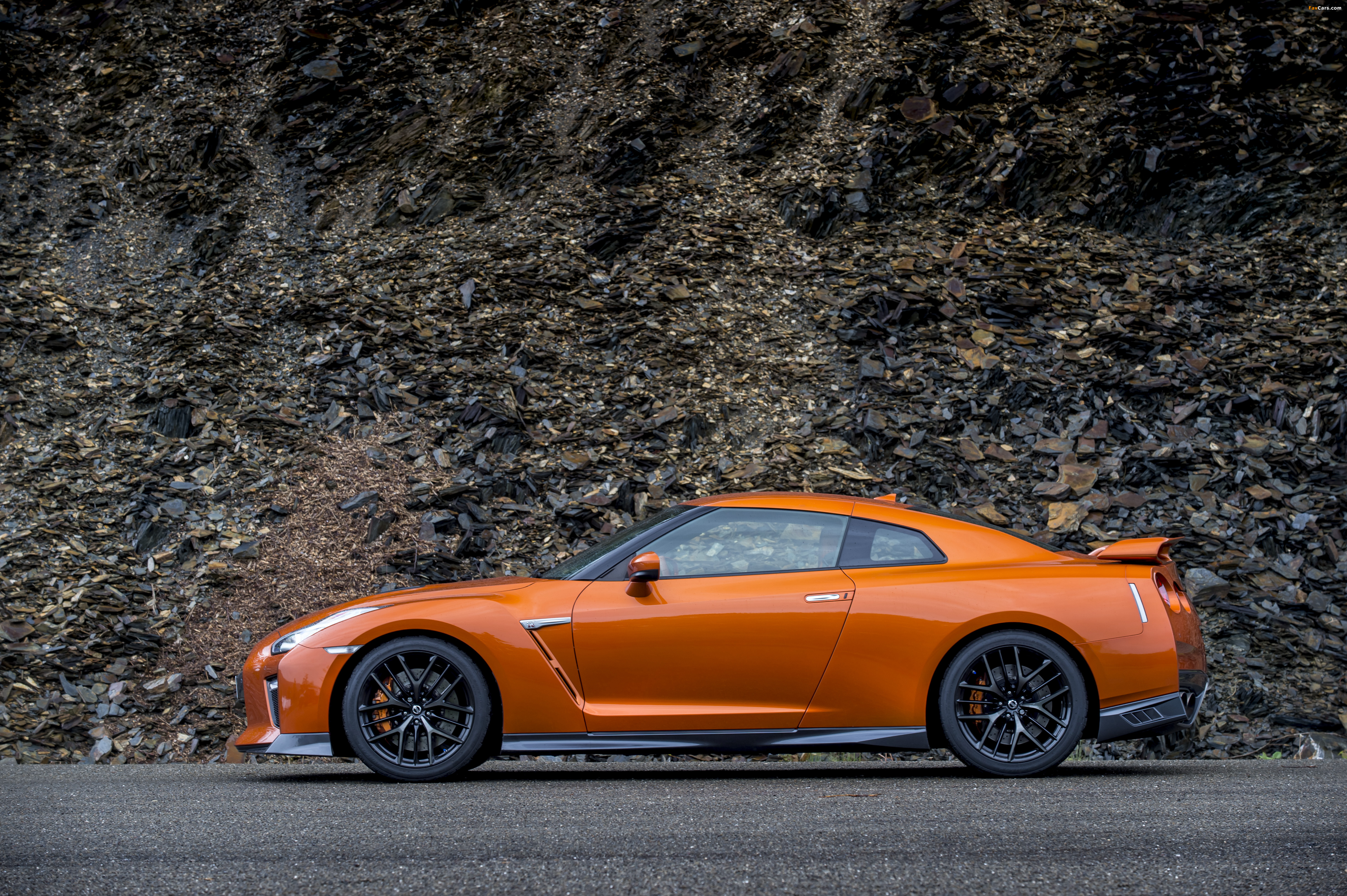 Pictures of Nissan GT-R (R35) 2016 (4096 x 2726)