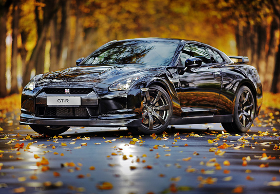 Nissan GT-R Black Edition 2008–10 wallpapers