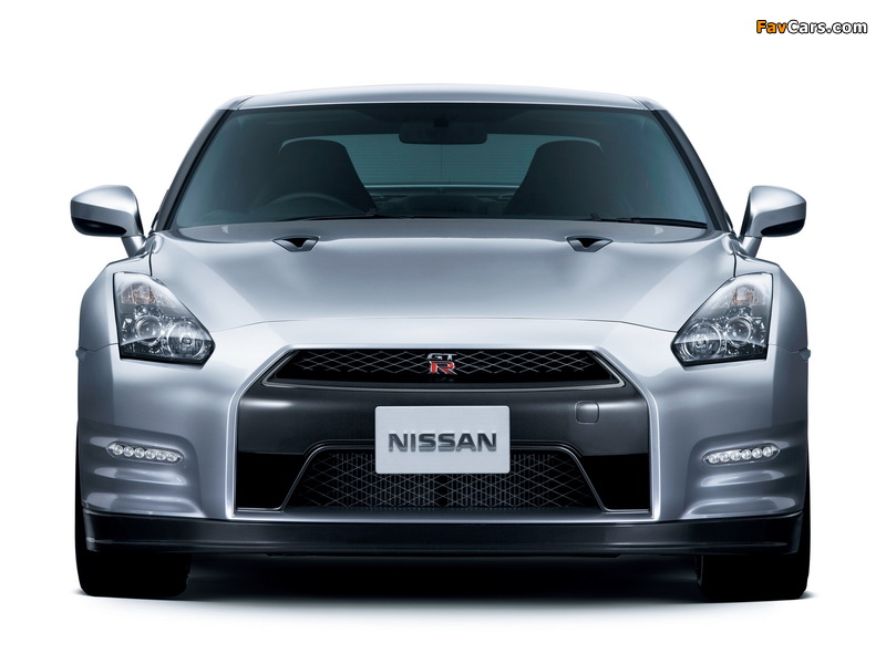 Nissan GT-R JP-spec (R35) 2010 wallpapers (800 x 600)