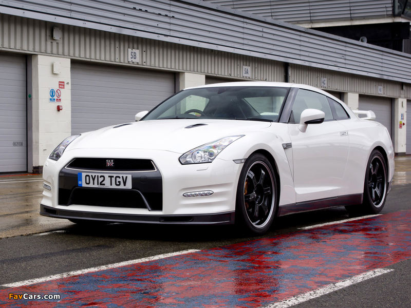 Nissan GT-R Pure Edition For Track Pack UK-spec (R35) 2012 wallpapers (800 x 600)