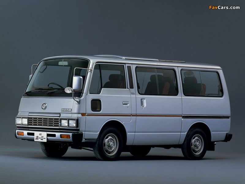 Nissan Homy SGL Limousine (E23) 1983–86 wallpapers (800 x 600)