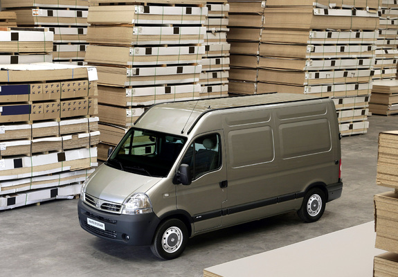 Nissan Interstar High Roof Van 2003–10 images