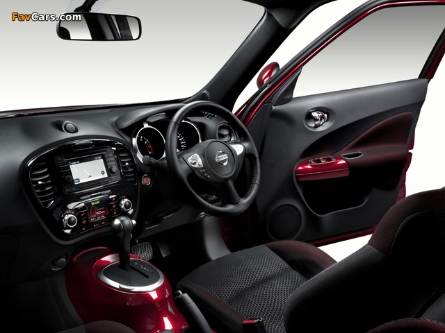Images of Nissan Juke UK-spec (YF15) 2010 (640 x 480)