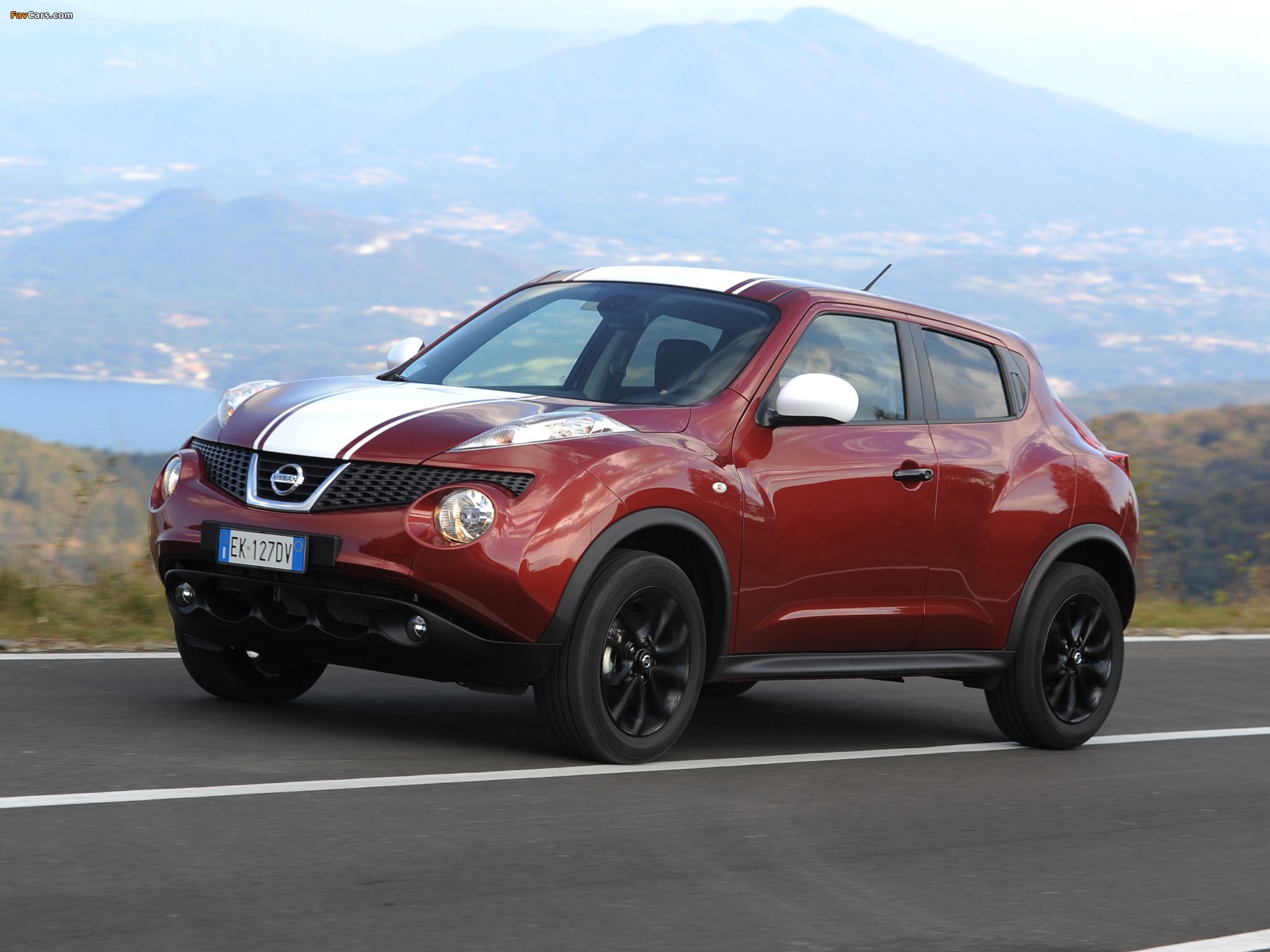 Images of Nissan Juke 190 HP Limited Edition (YF15) 2011 (2048 x 1536)
