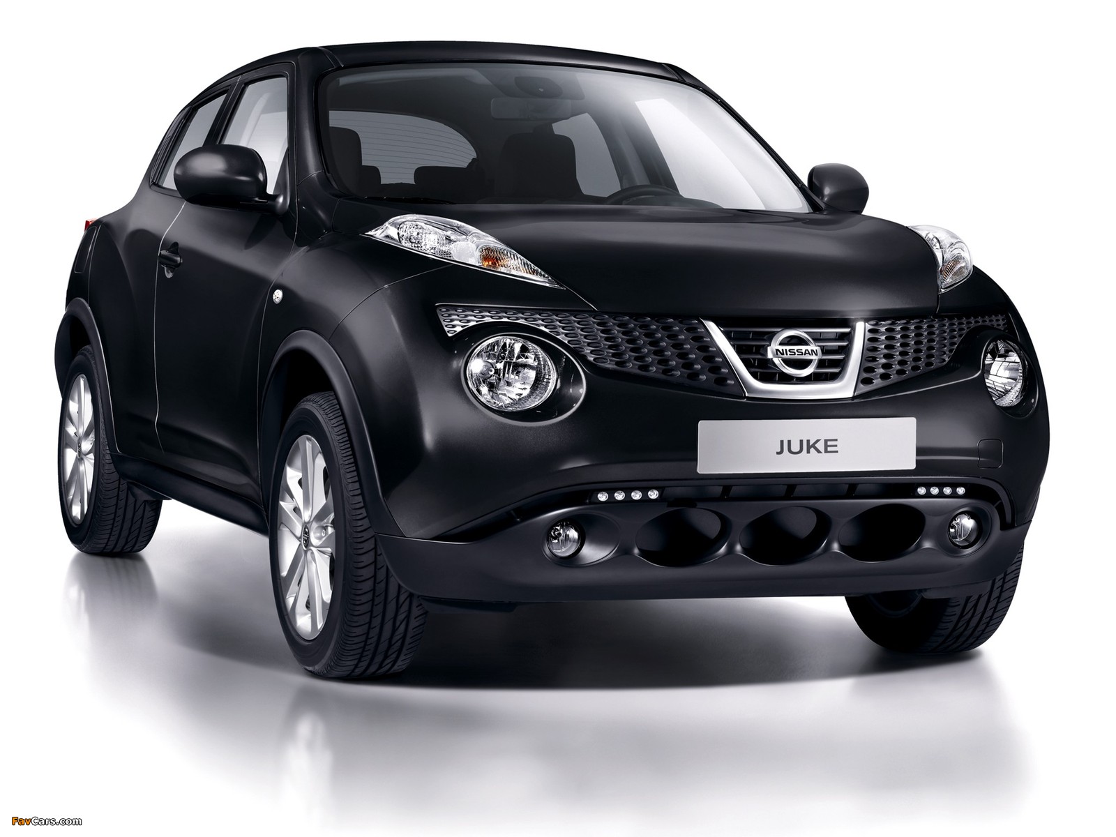 Nissan Juke (YF15) 2010 pictures (1600 x 1200)