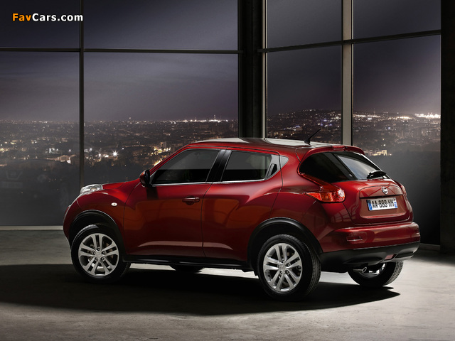 Nissan Juke UK-spec (YF15) 2010 wallpapers (640 x 480)