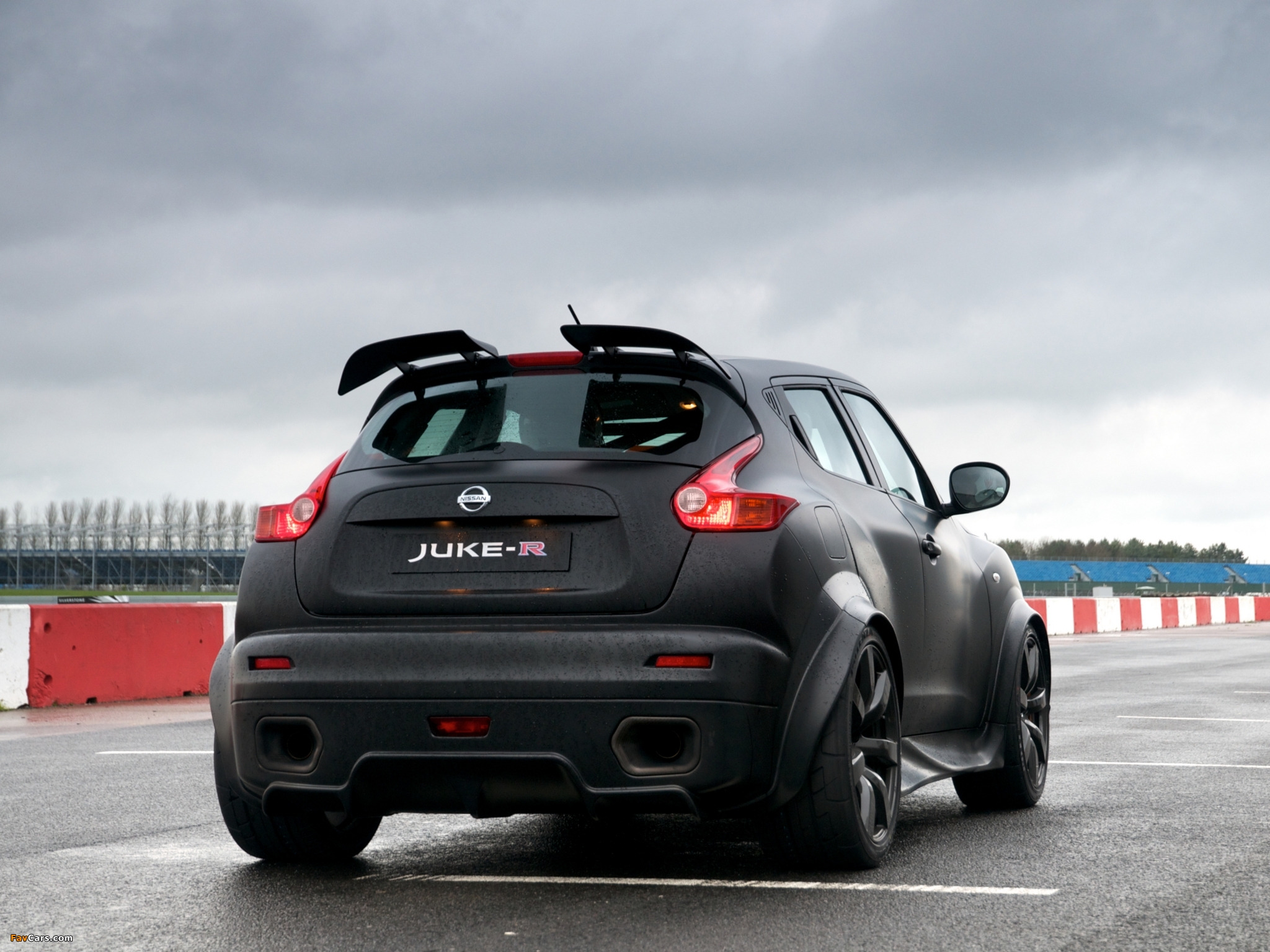 Nissan Juke-R Prototype (YF15) 2011 photos (2048 x 1536)