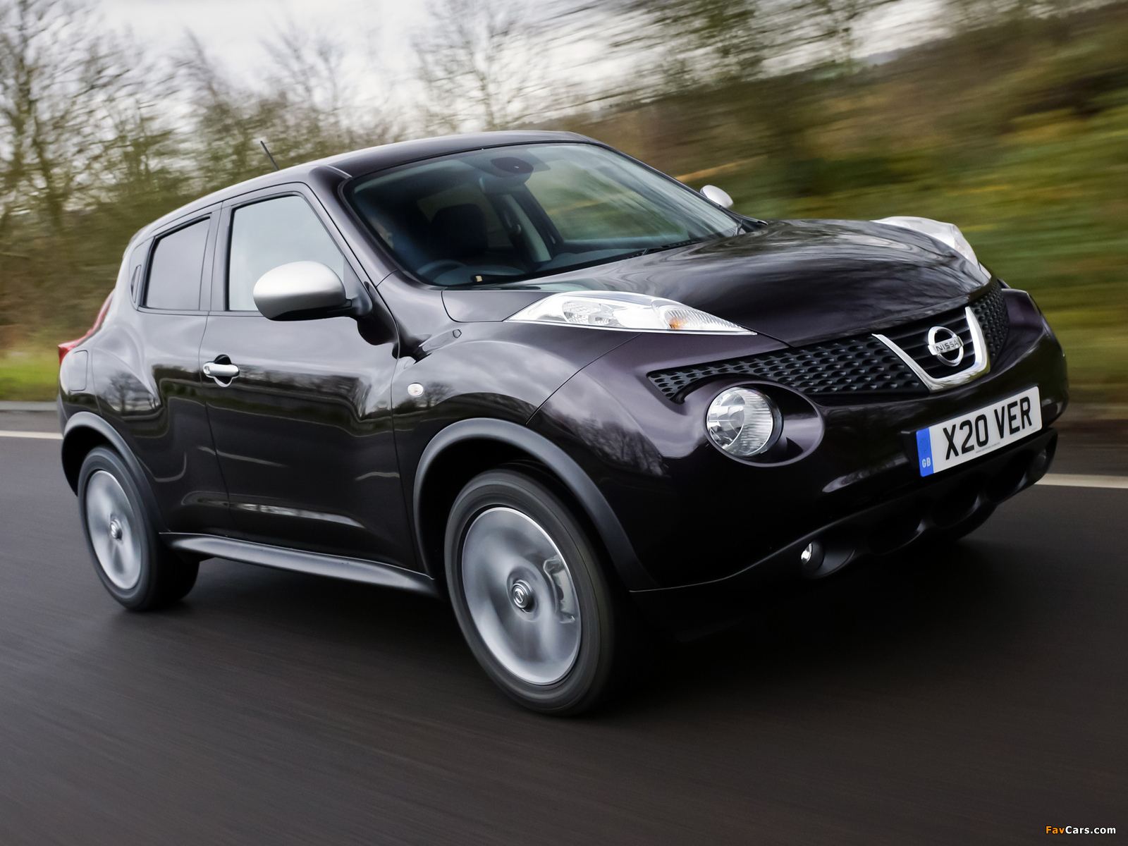 Nissan Juke Shiro UK-spec (YF15) 2012 wallpapers (1600 x 1200)