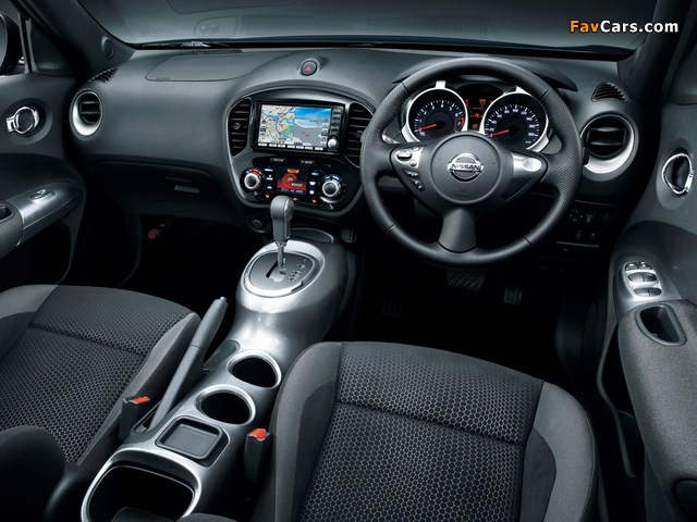 Photos of Nissan Juke JP-spec (YF15) 2010 (640 x 480)