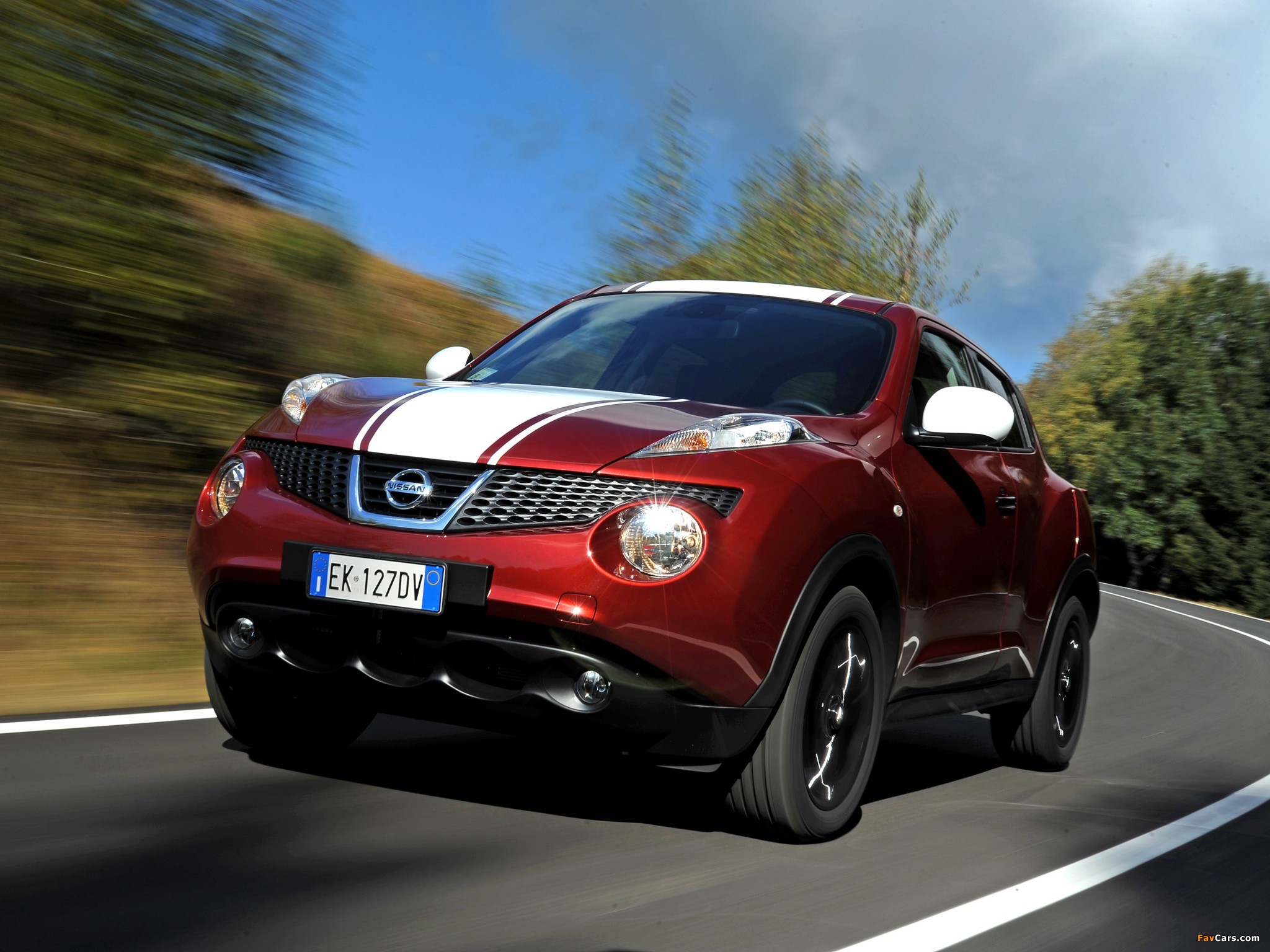 Photos of Nissan Juke 190 HP Limited Edition (YF15) 2011 (2048 x 1536)