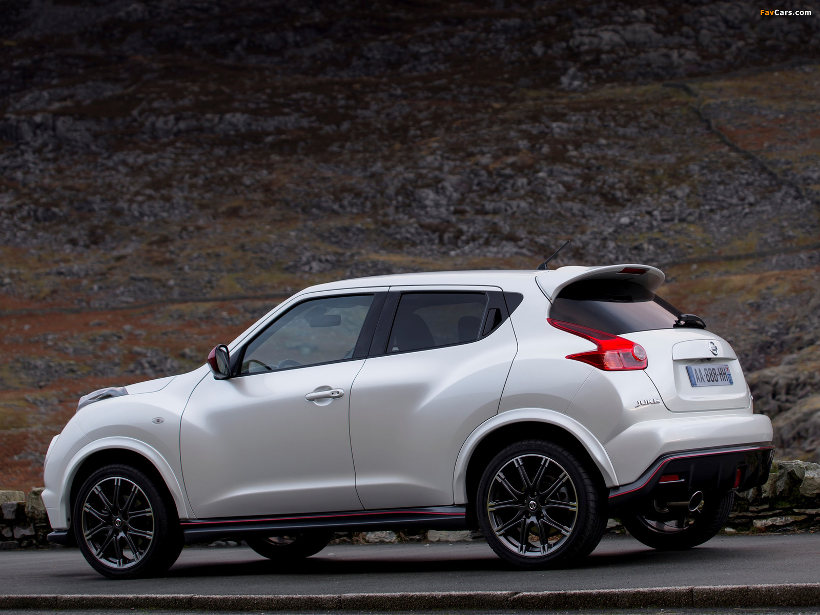 Photos of Nissan Juke Nismo (YF15) 2013 (1600 x 1200)