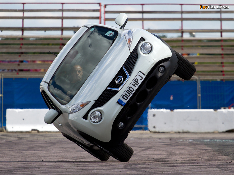 Pictures of Nissan Juke UK-spec (YF15) 2010 (800 x 600)