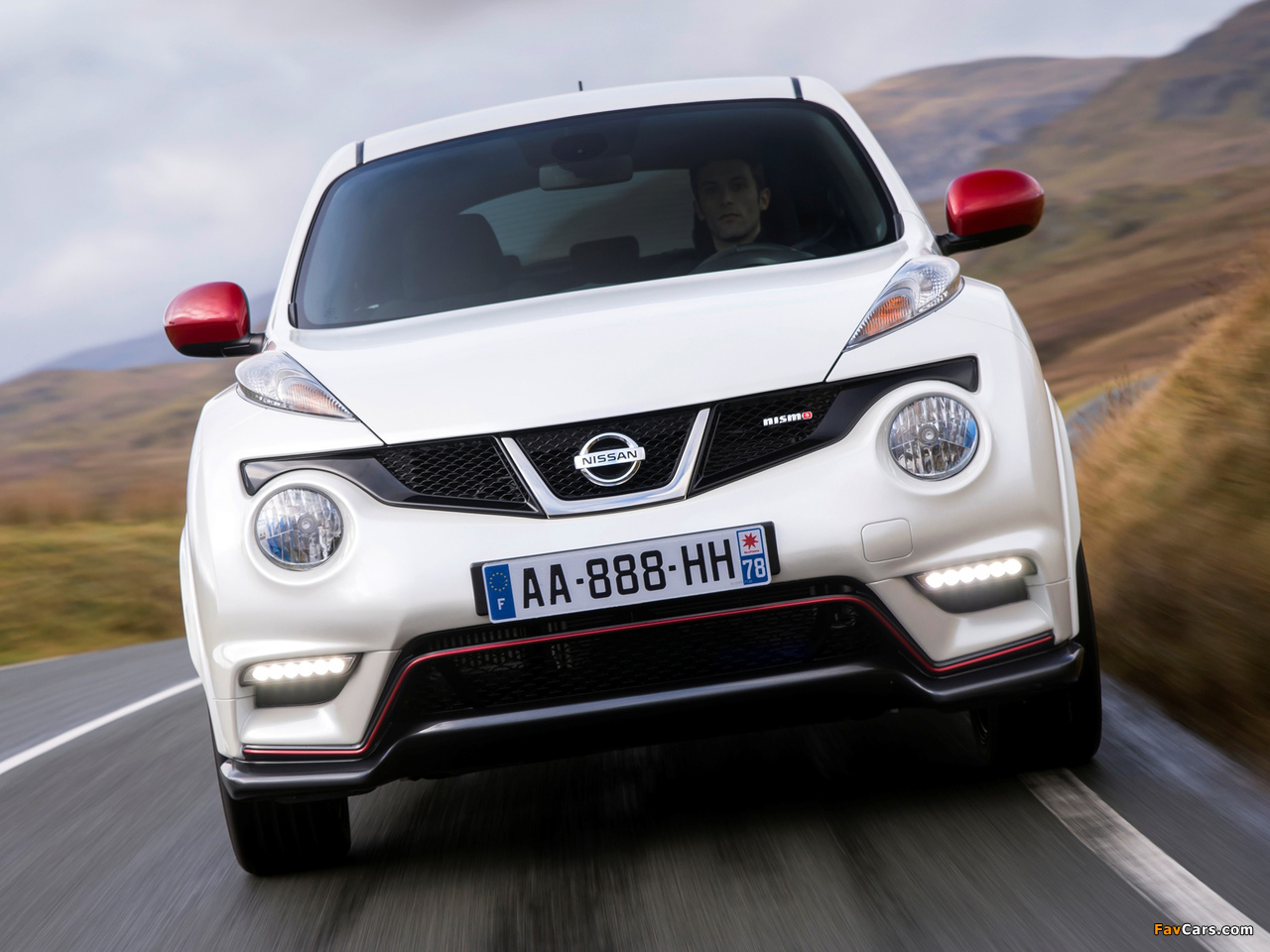 Pictures of Nissan Juke Nismo (YF15) 2013 (1280 x 960)