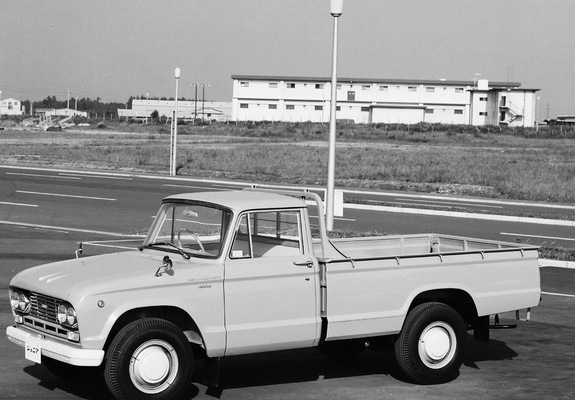 Photos of Nissan Junior (41) 1966–67