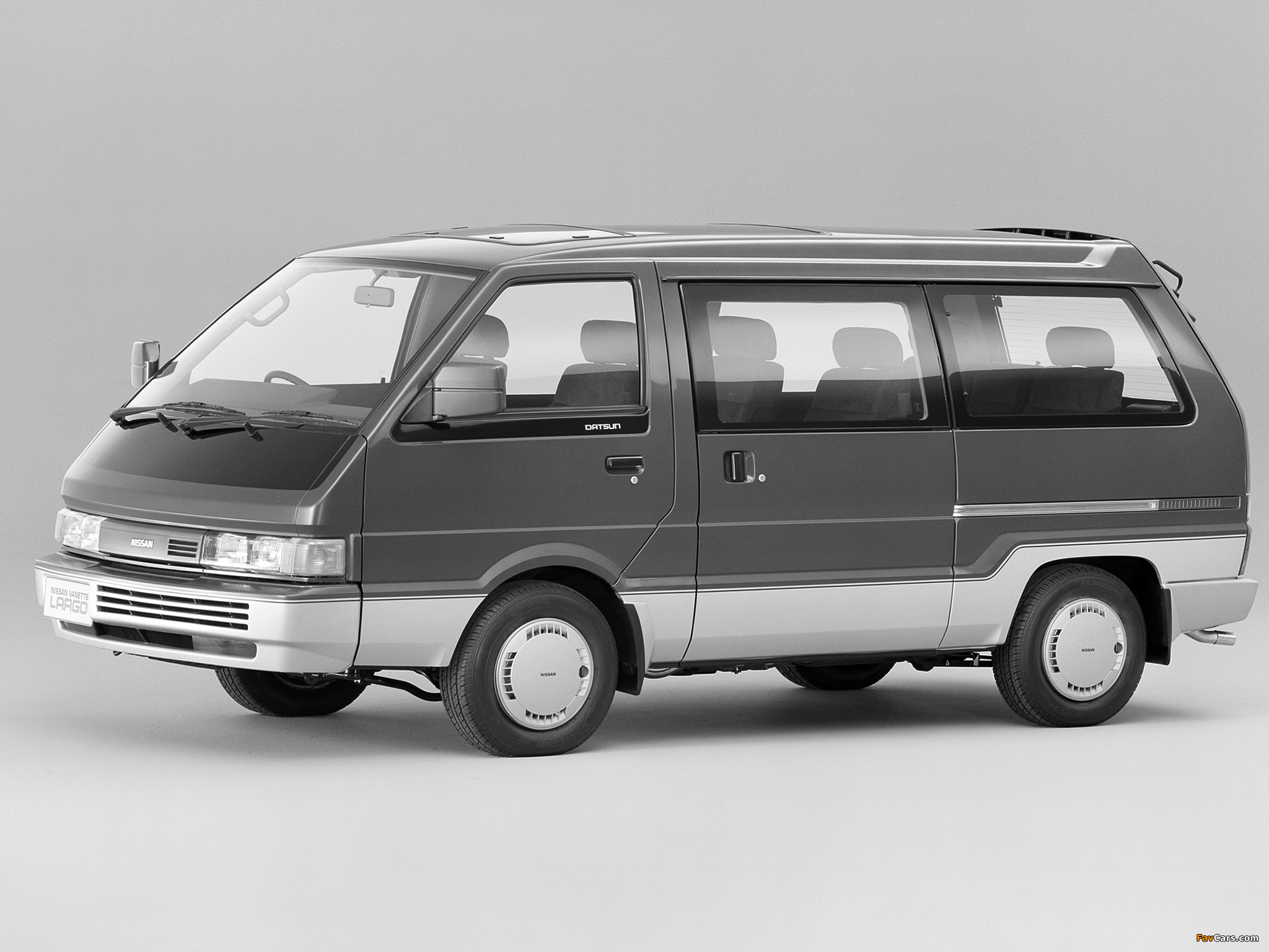 Nissan Vanette Largo Coach (GC22) 1986–93 wallpapers (2048 x 1536)