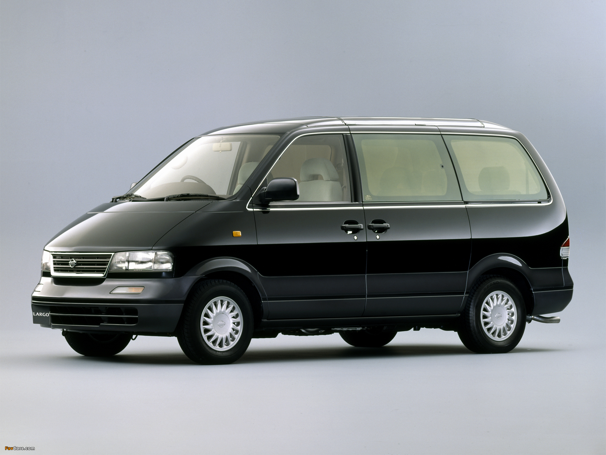 Nissan Largo (W30) 1993–99 photos (2048 x 1536)