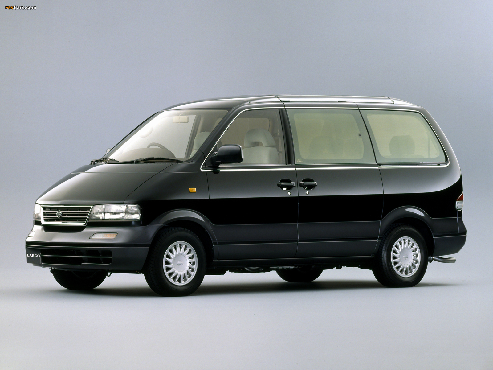 Nissan Largo (W30) 1993–99 photos (1600 x 1200)