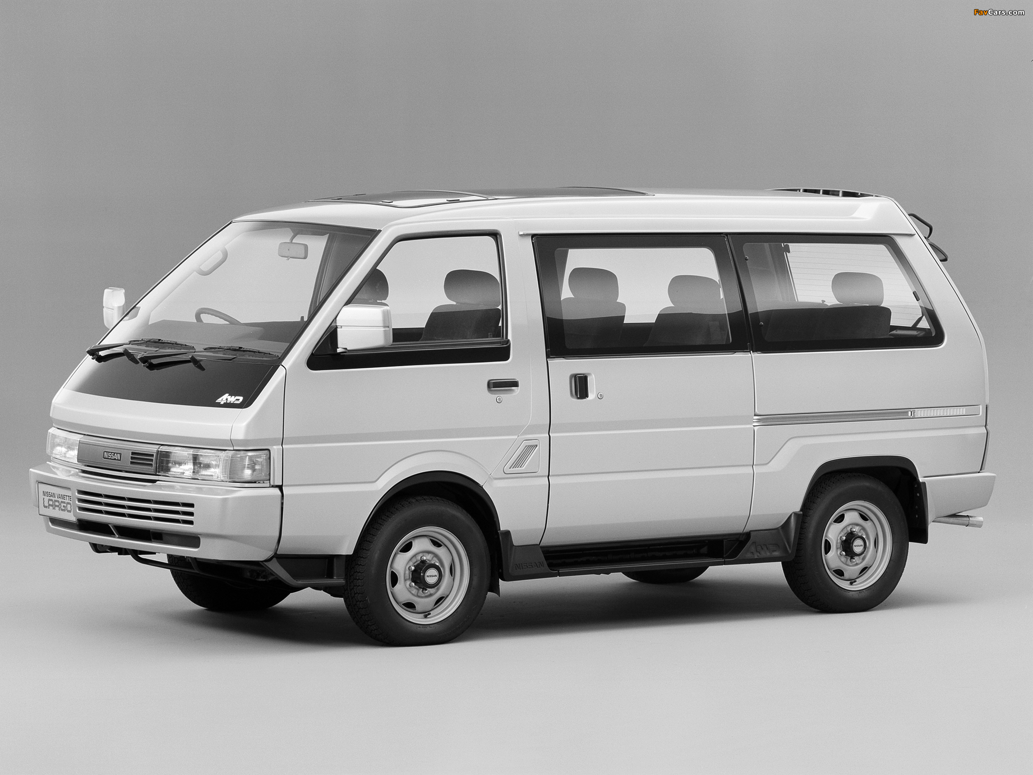 Nissan Vanette Largo Coach (GC22) 1986–93 wallpapers (2048 x 1536)