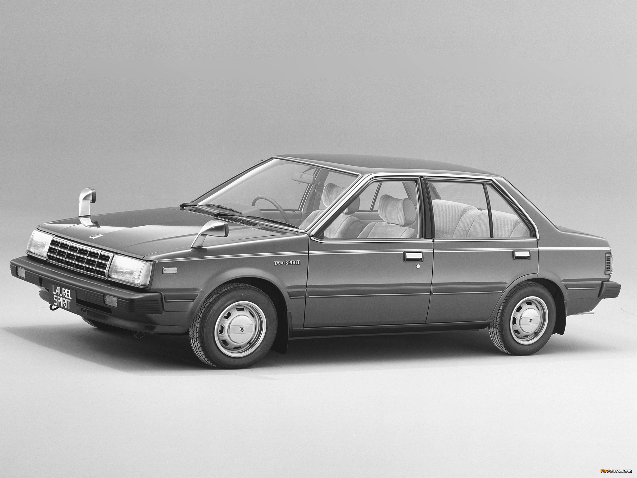 Nissan Laurel Spirit (B11) 1982–86 photos (2048 x 1536)