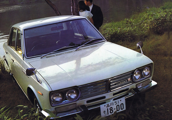 Images of Nissan Laurel Sedan (C30) 1968–72