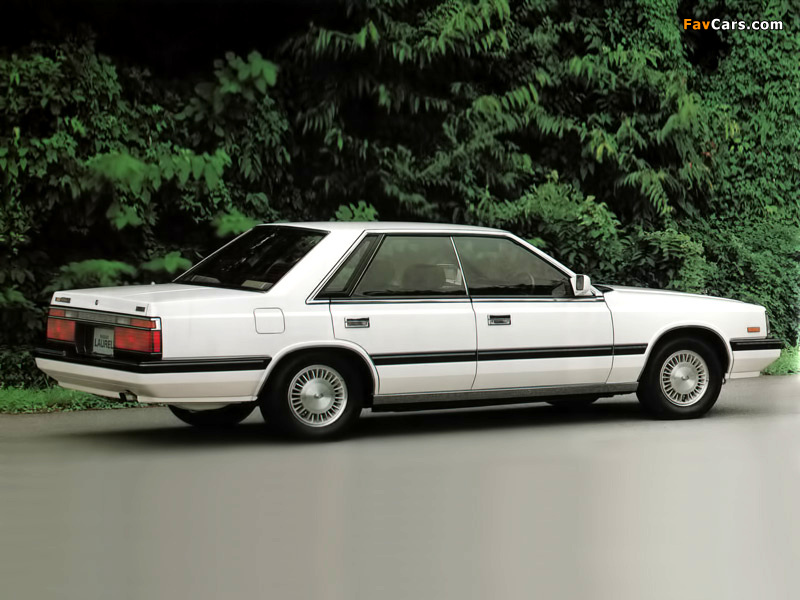 Images of Nissan Laurel Hardtop (C32) 1984–86 (800 x 600)