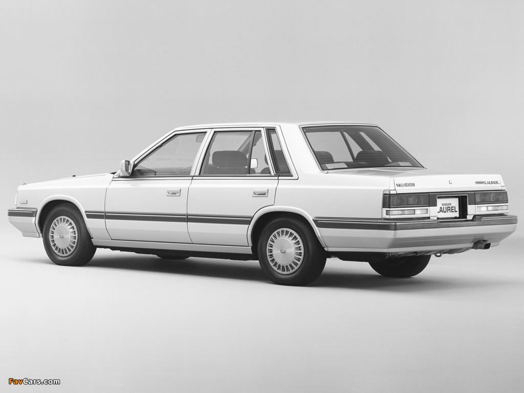 Nissan Laurel Sedan (C32) 1984–86 pictures (1024 x 768)