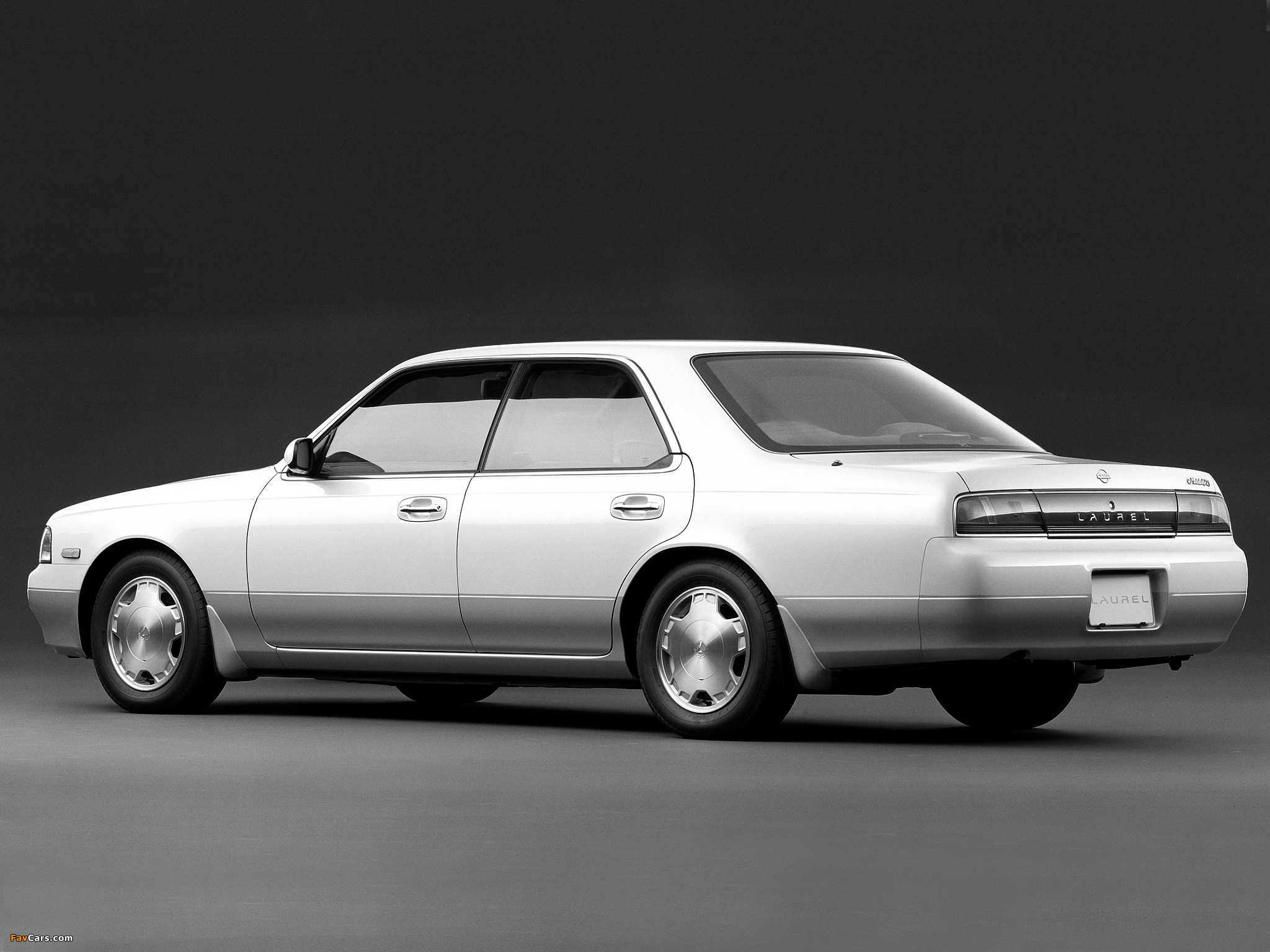 Nissan Laurel (C34) 1993–94 images (2048 x 1536)