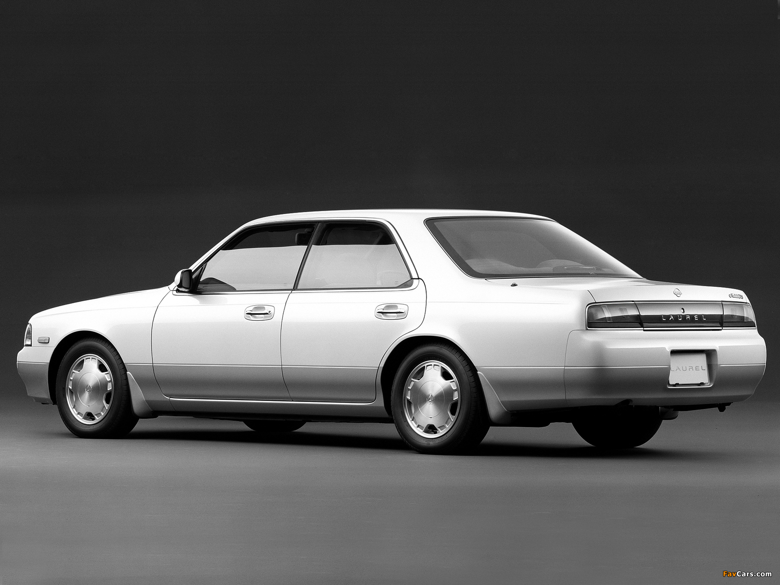 Nissan Laurel (C34) 1993–94 images (1600 x 1200)