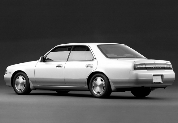 Nissan Laurel (C34) 1993–94 images