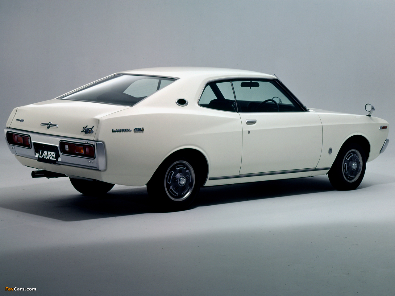 Photos of Nissan Laurel Coupe (C130) 1974–77 (1280 x 960)