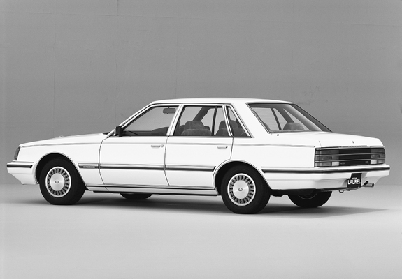 Photos of Nissan Laurel Sedan (31) 1982–84