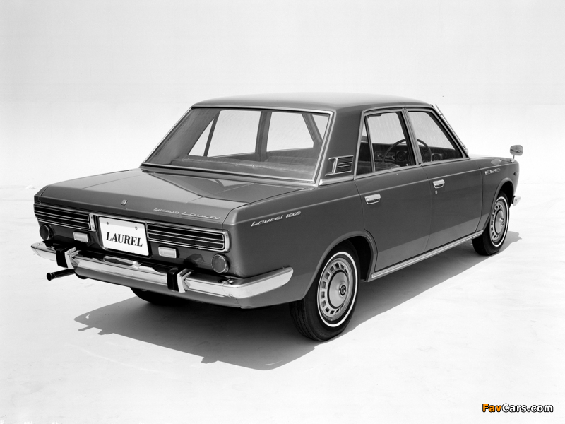 Pictures of Nissan Laurel Sedan (C30) 1968–72 (800 x 600)