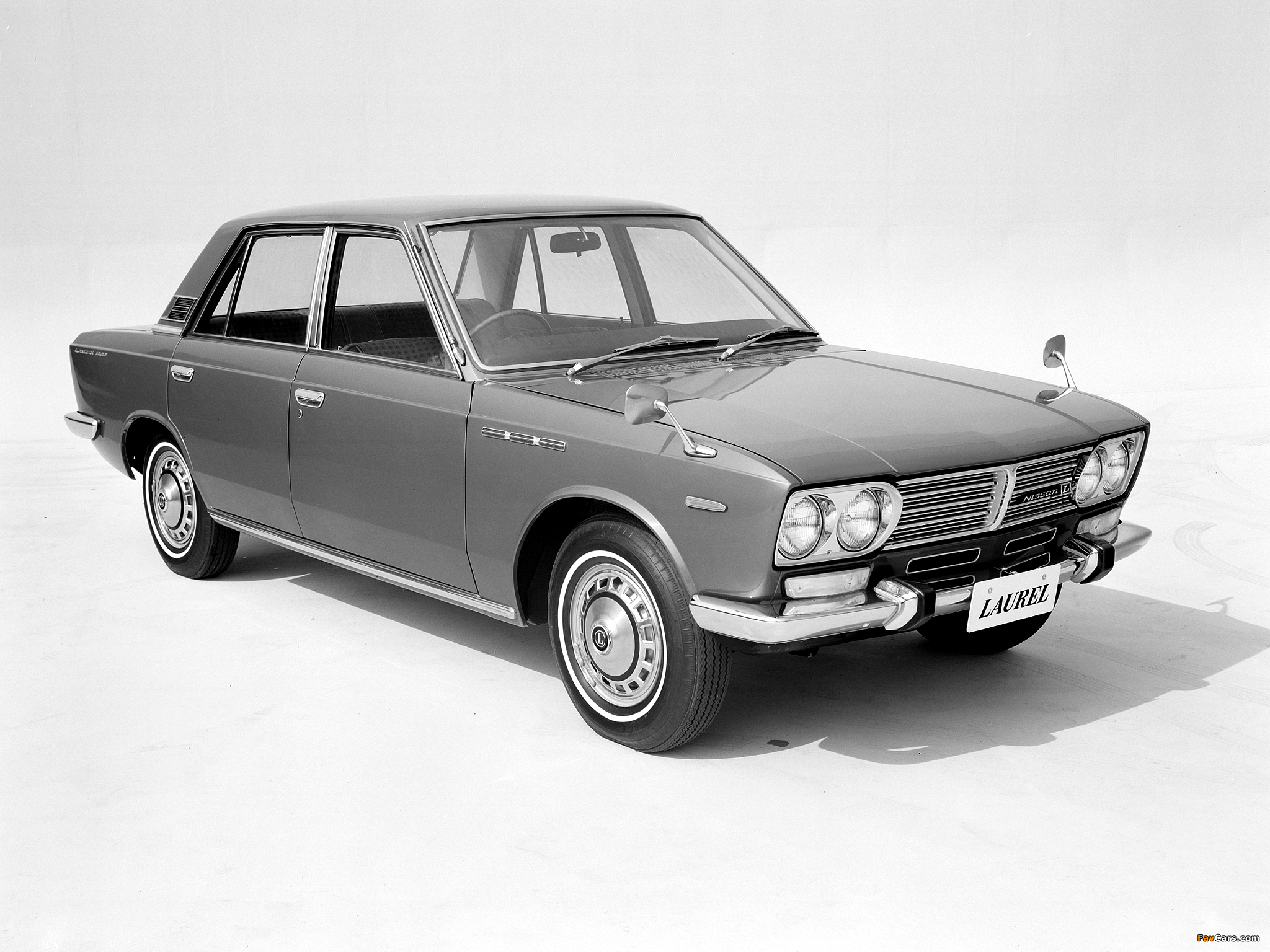Pictures of Nissan Laurel Sedan (C30) 1968–72 (2048 x 1536)